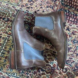 Cole haan brown Chelsea boots